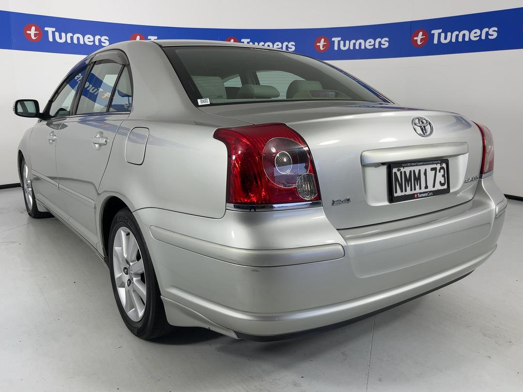 Photo '5' of Toyota Avensis