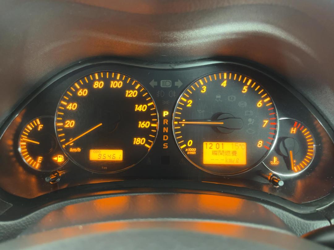 Photo '21' of Toyota Avensis