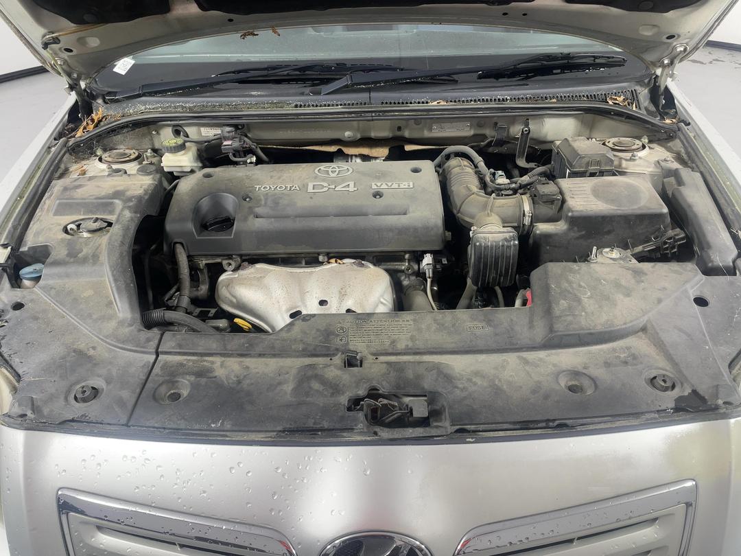 Photo '13' of Toyota Avensis