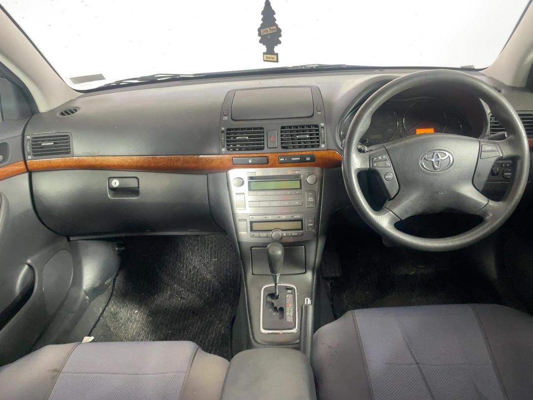 Photo '17' of Toyota Avensis
