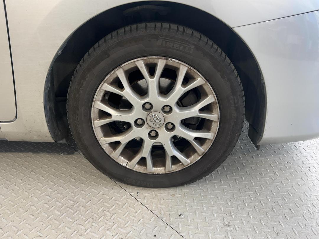 Photo '9' of Toyota Blade