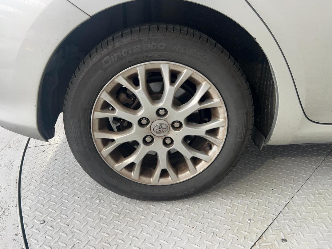 Photo '12' of Toyota Blade