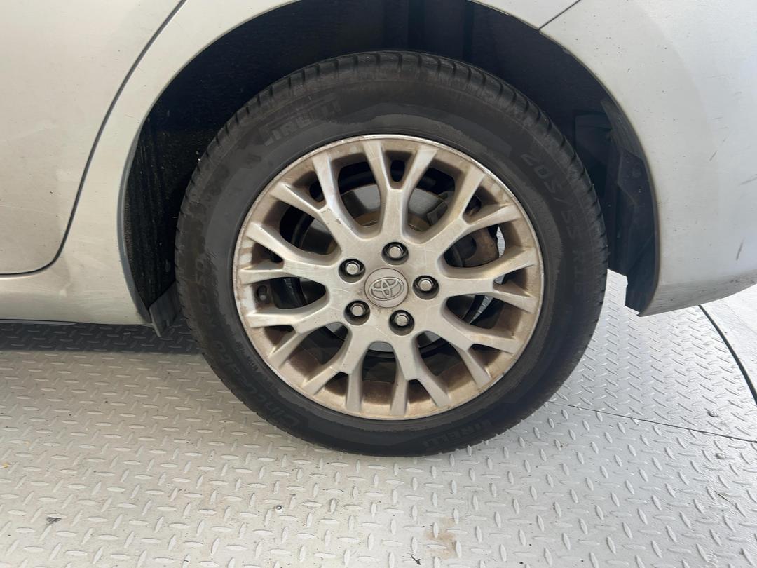 Photo '11' of Toyota Blade