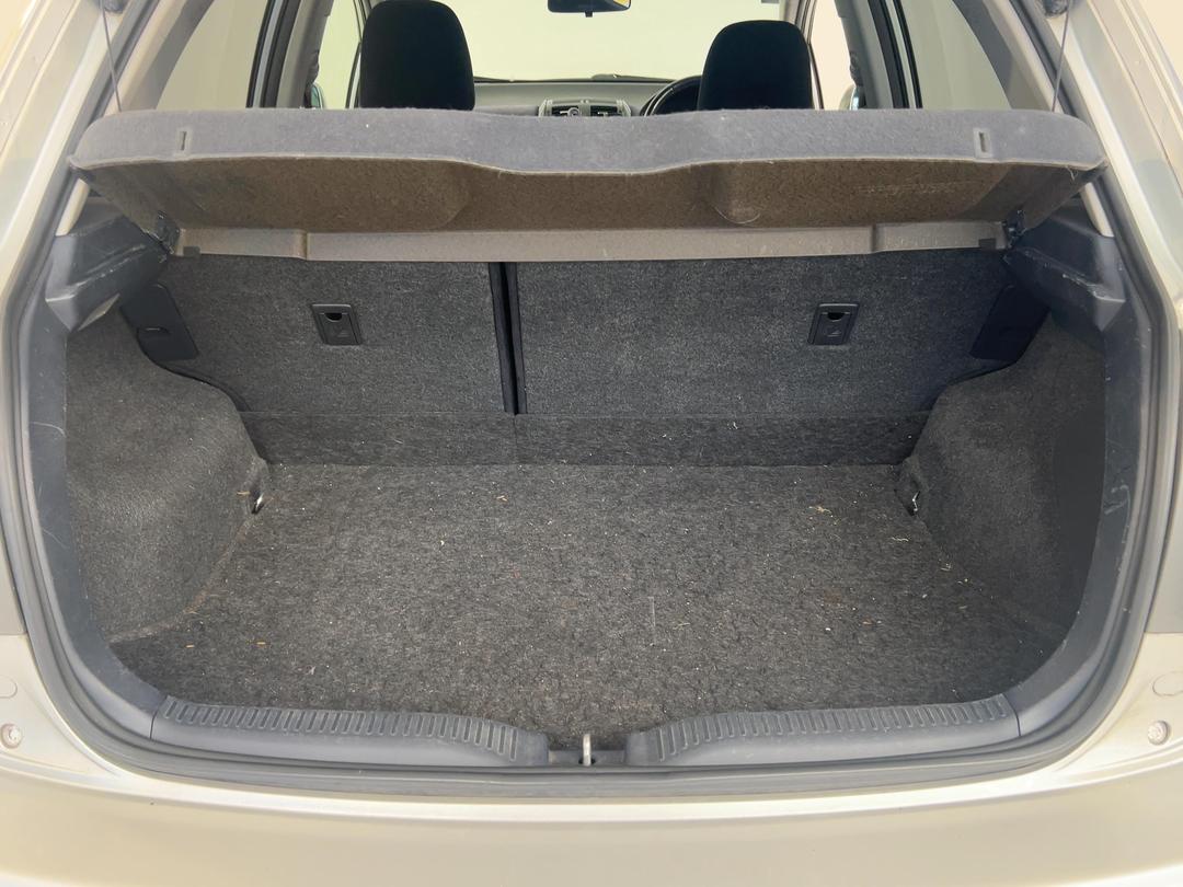 Photo '14' of Toyota Blade