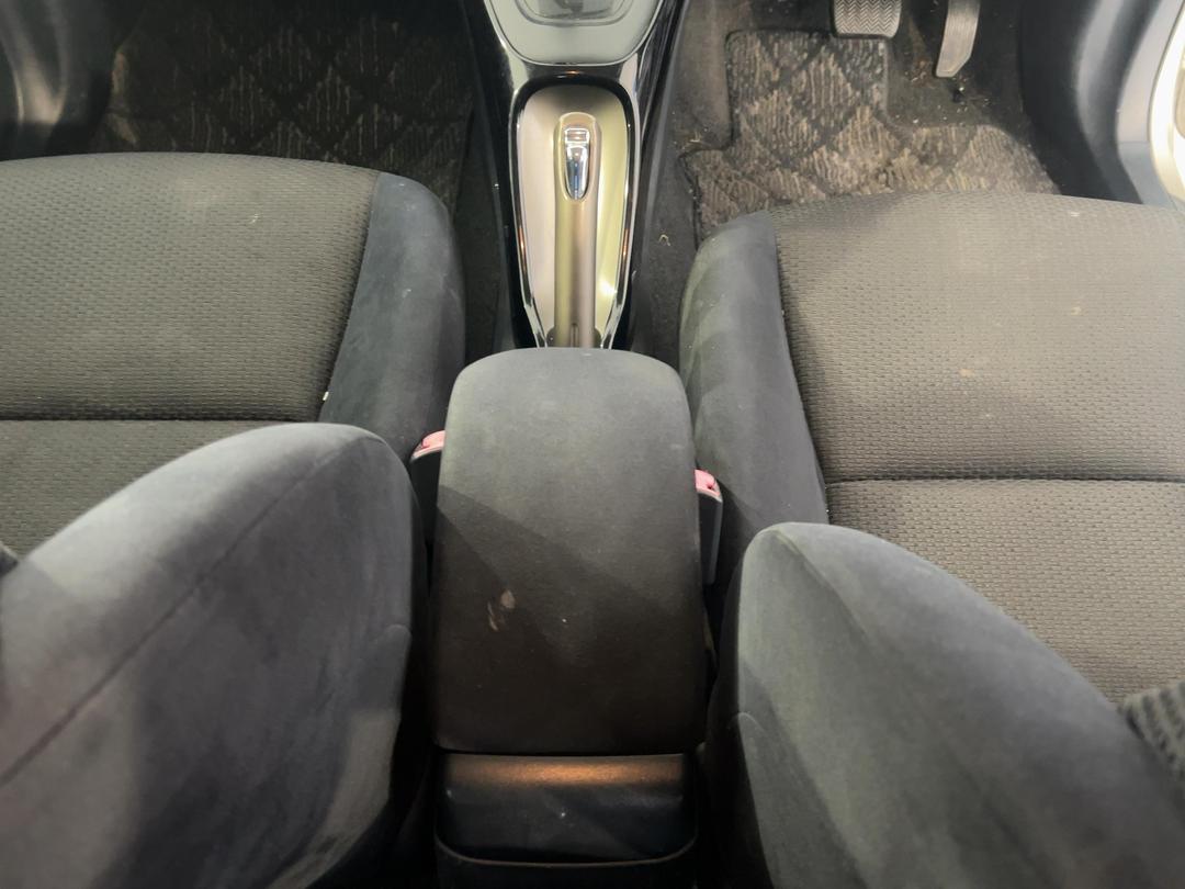 Photo '18' of Toyota Blade