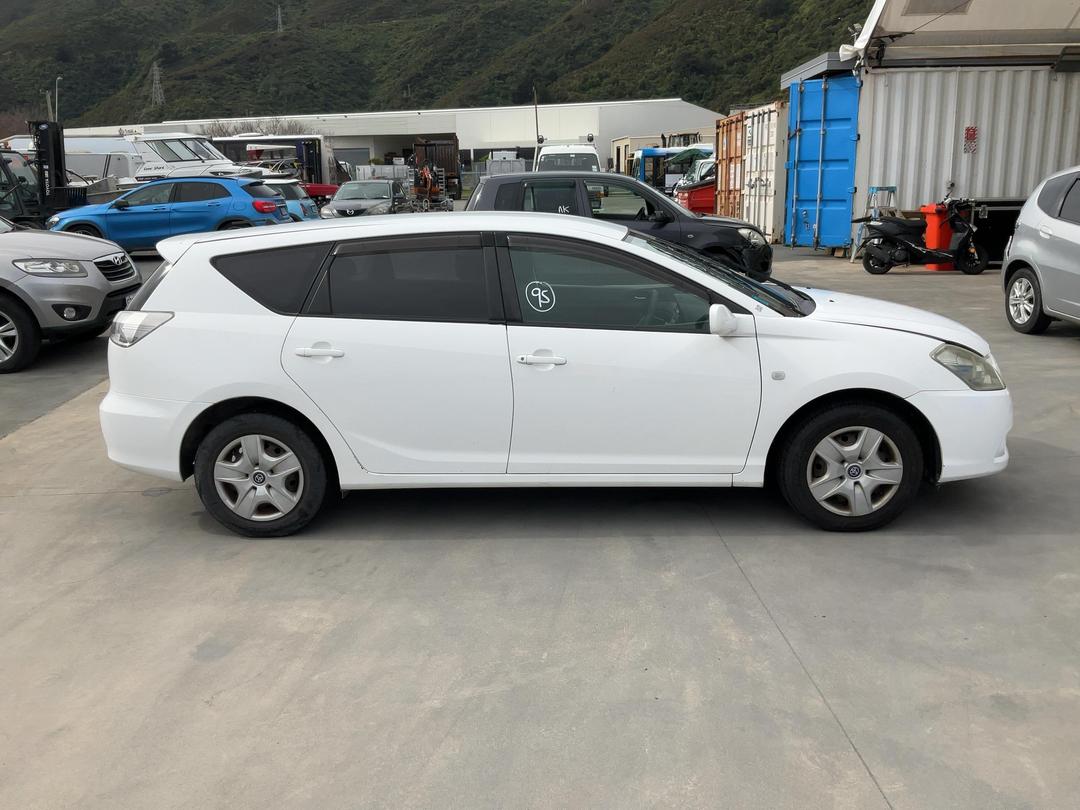 Photo '9' of Toyota Caldina Z Photo '9' of Toyota Caldina Z