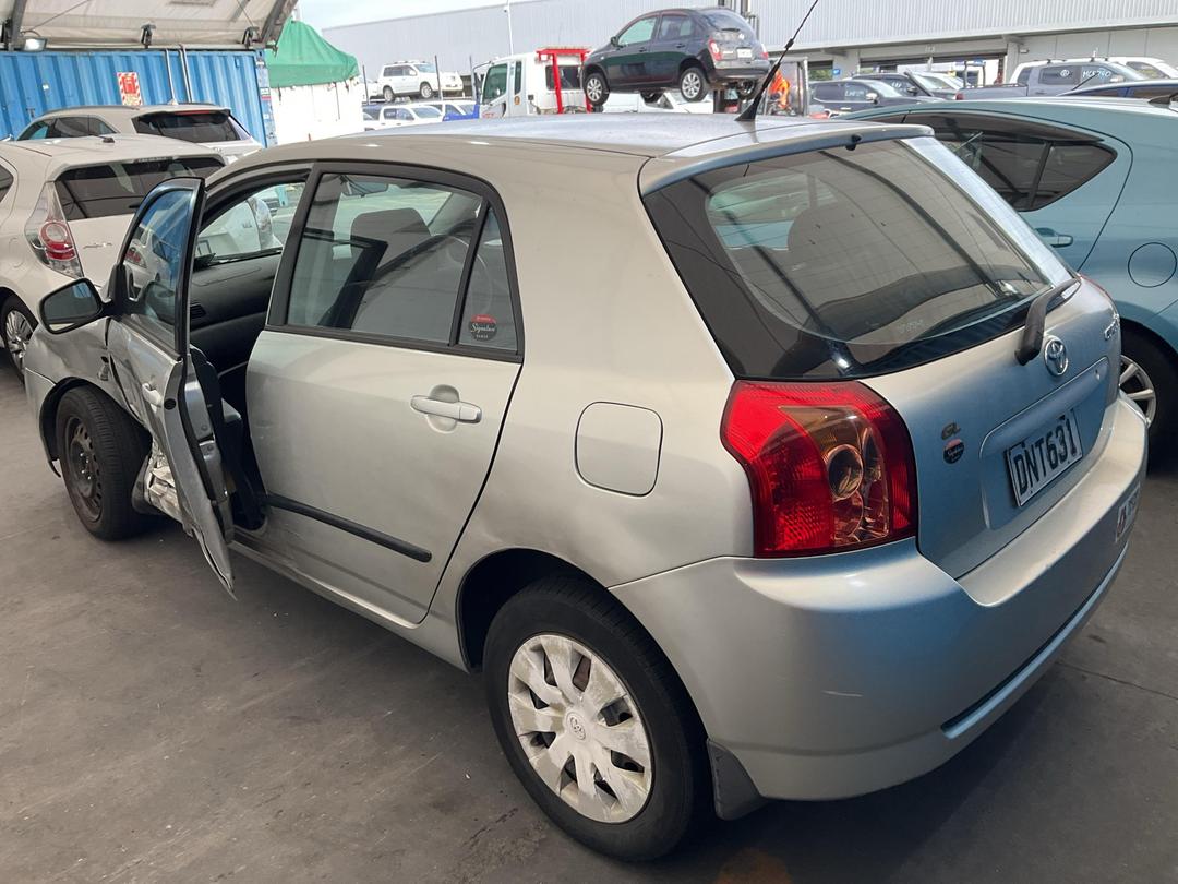 Photo '4' of Toyota Corolla GL