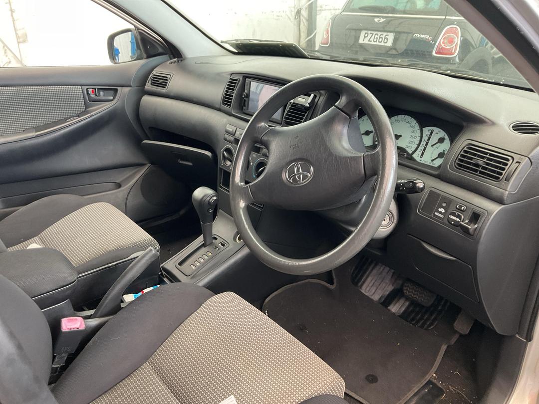 Photo '7' of Toyota Corolla GL