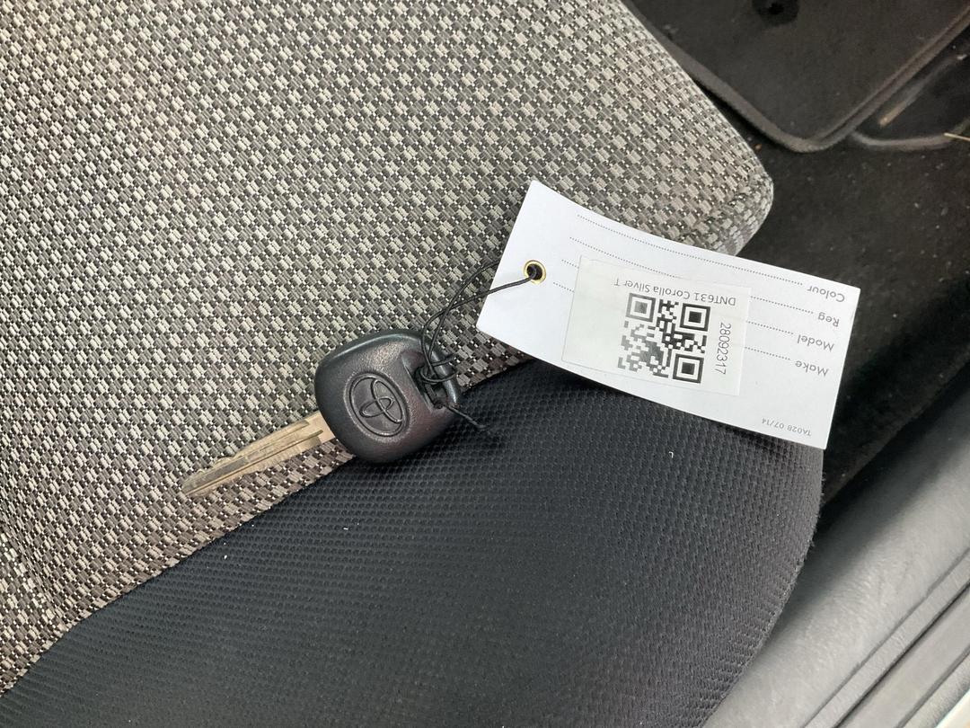 Photo '11' of Toyota Corolla GL