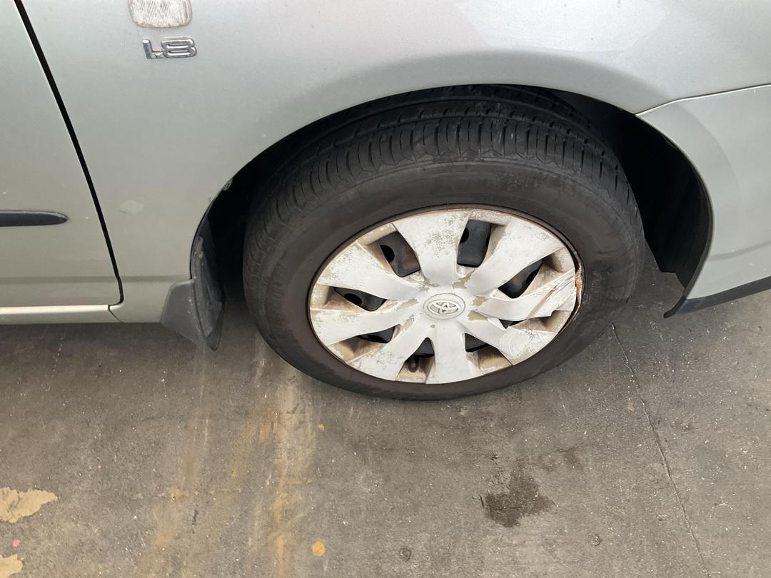 Photo '31' of Toyota Corolla GL