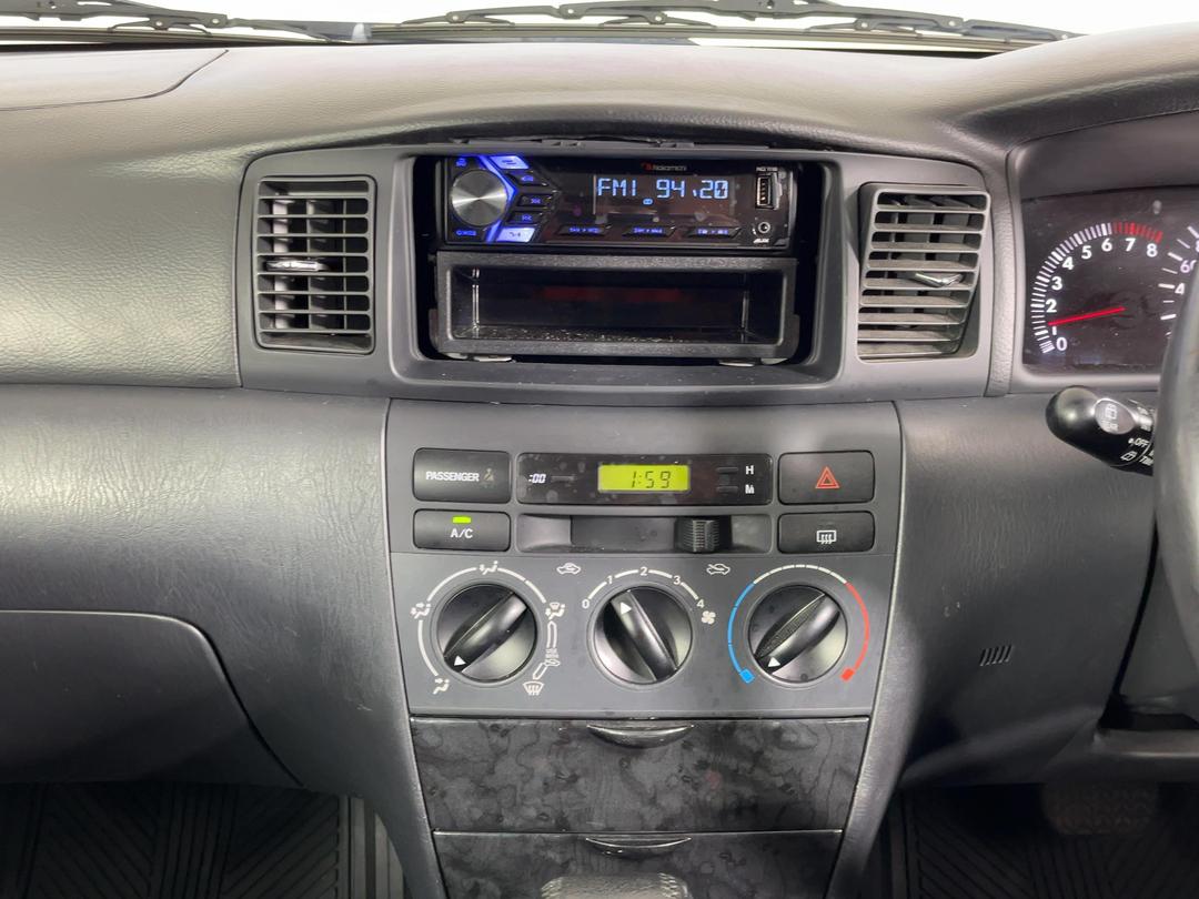 Photo '18' of Toyota Corolla