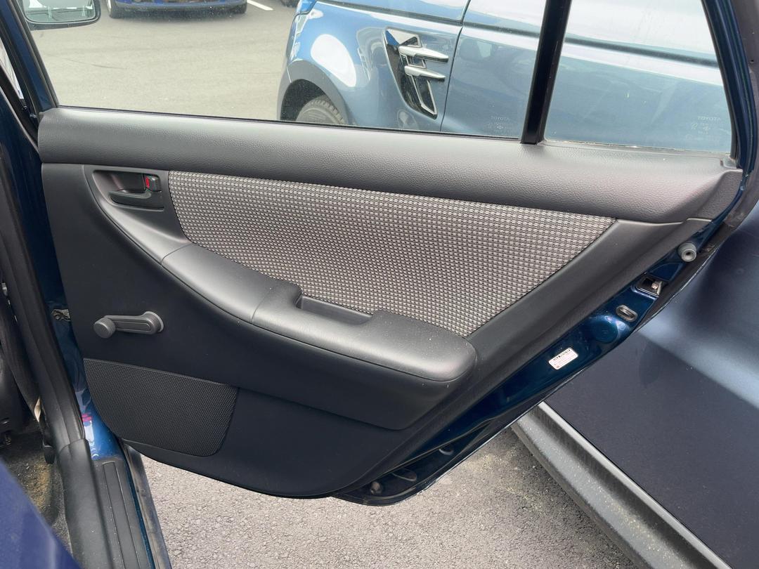 Photo '17' of Toyota Corolla GL Photo '17' of Toyota Corolla GL