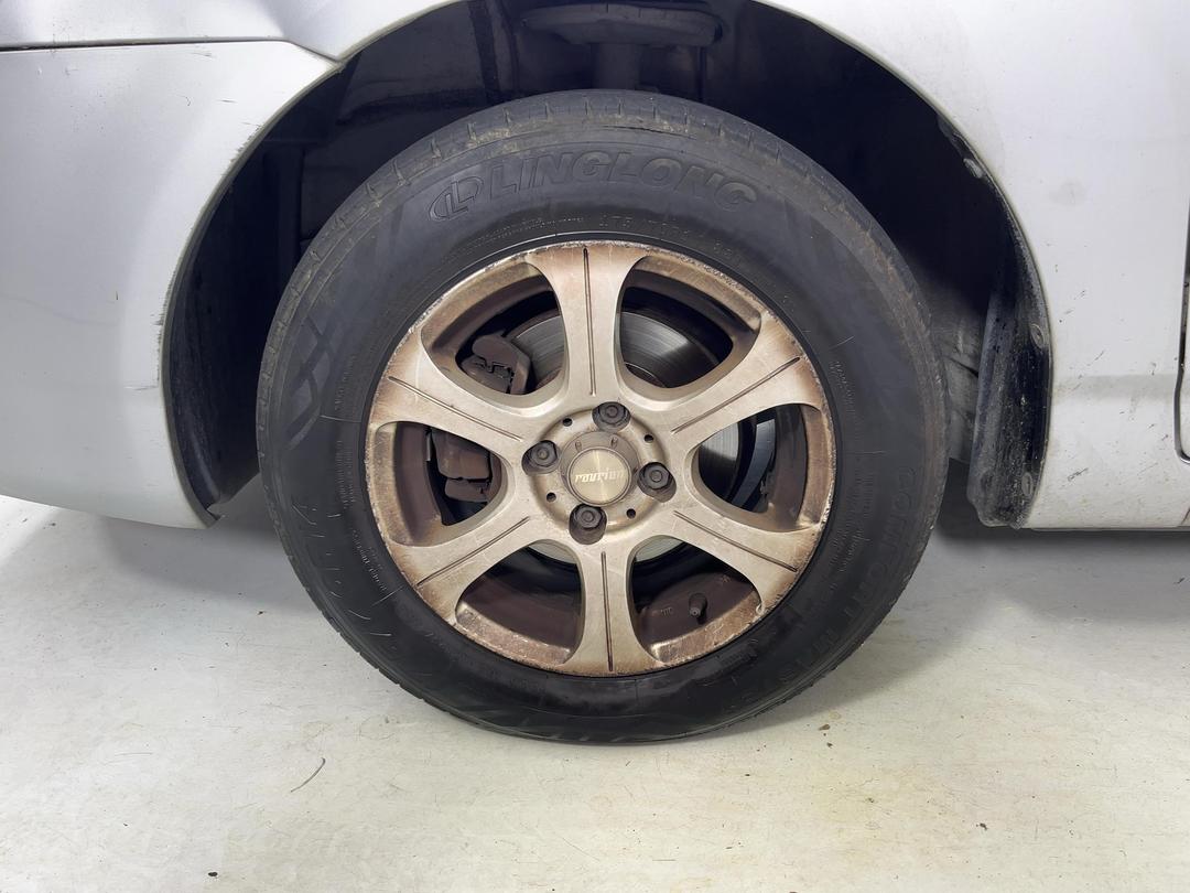 Photo '10' of Toyota Corolla