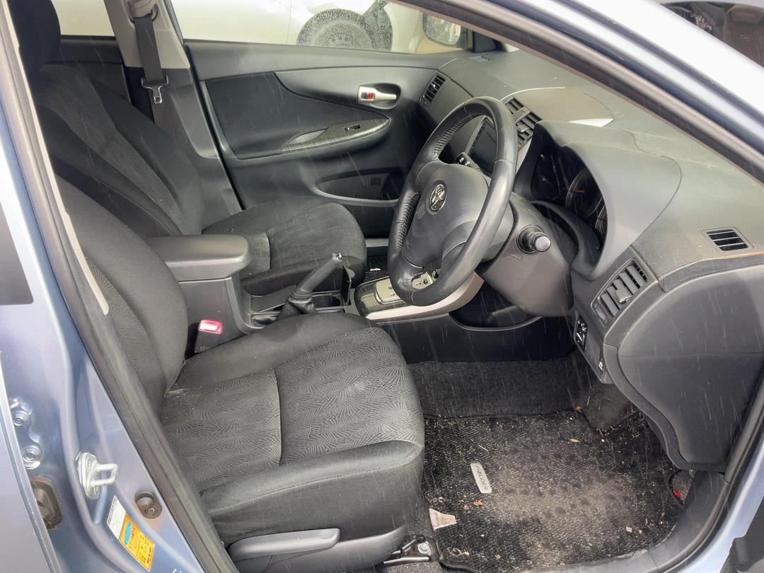 Photo '18' of Toyota Corolla Fielder 1.8 Photo '18' of Toyota Corolla Fielder 1.8