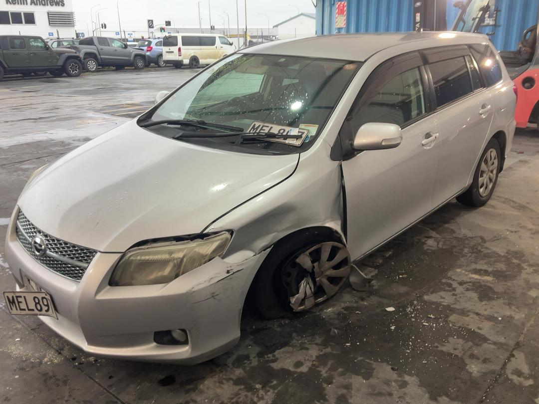 Photo '3' of Toyota Corolla Fielder 1.5 Photo '3' of Toyota Corolla Fielder 1.5