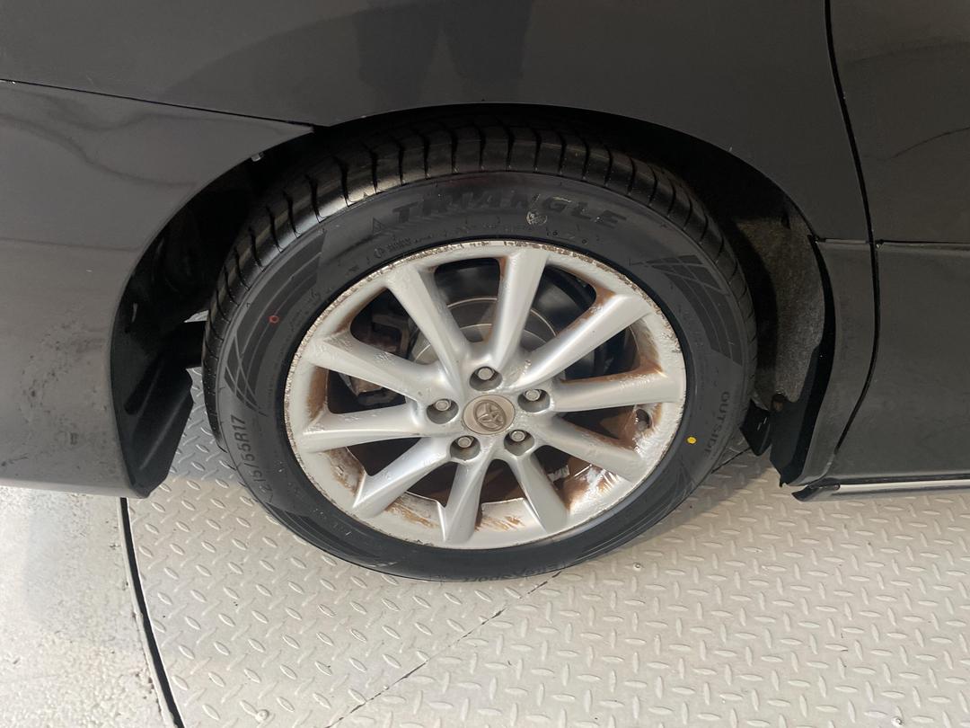 Photo '12' of Toyota Estima