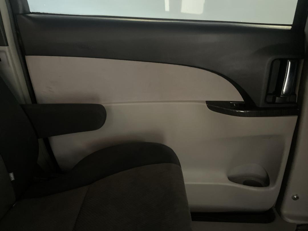 Photo '19' of Toyota Estima