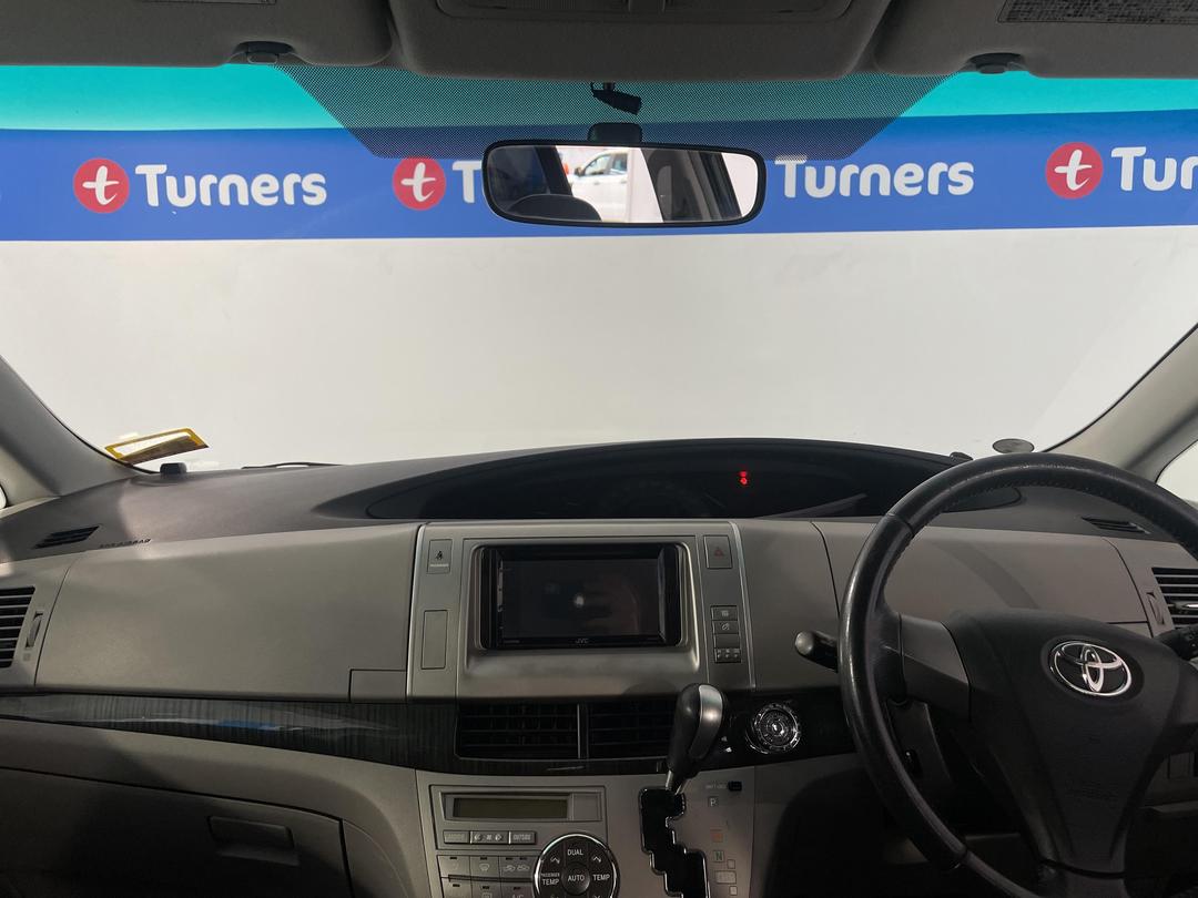 Photo '17' of Toyota Estima