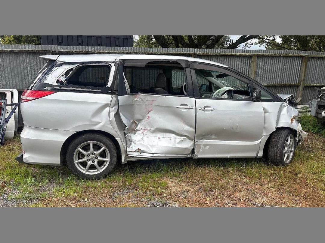 Photo '2' of Toyota Estima