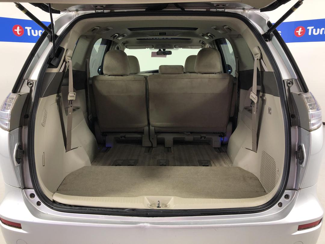 Photo '12' of Toyota Estima