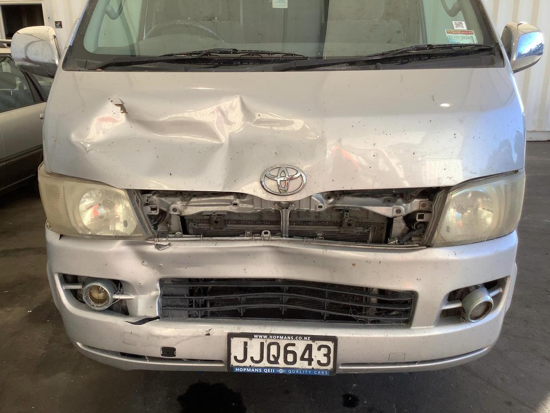 Photo '2' of Toyota Hiace