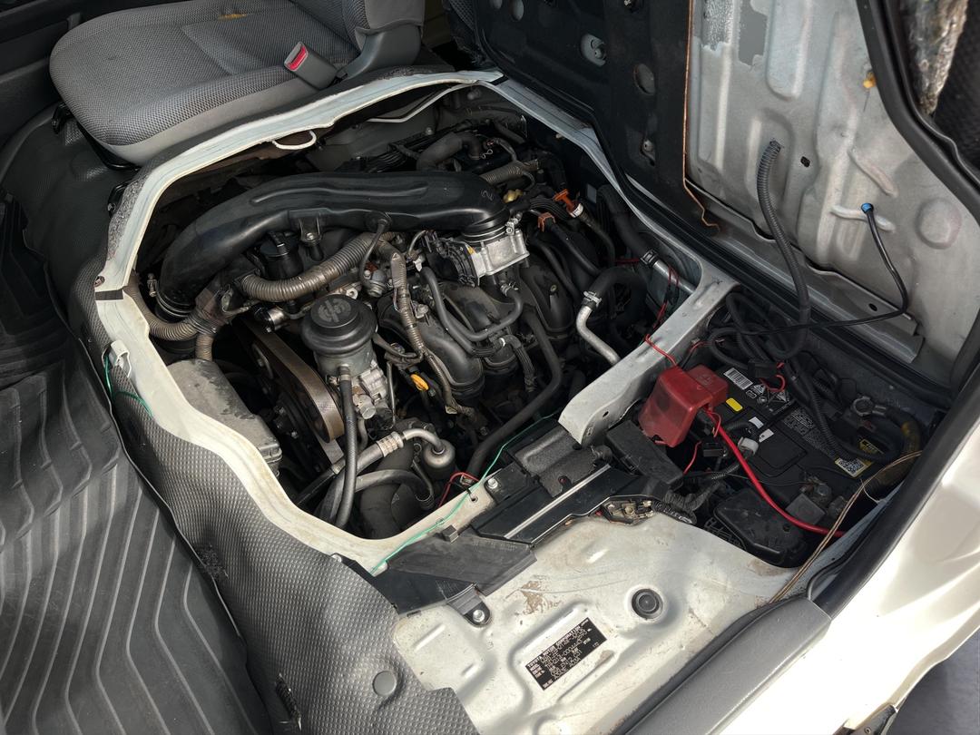 Photo '13' of Toyota Hiace