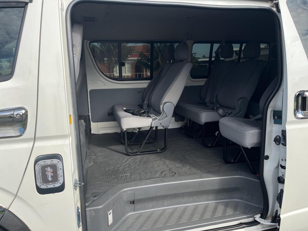 Photo '20' of Toyota Hiace