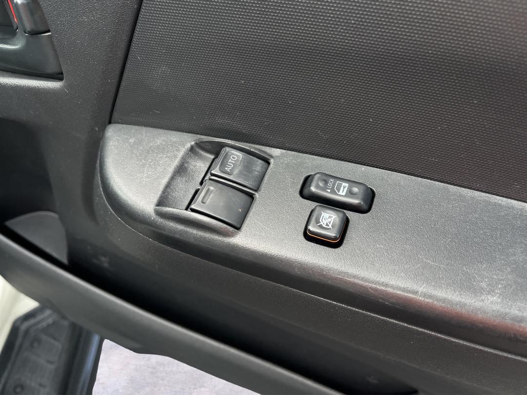 Photo '25' of Toyota Hiace