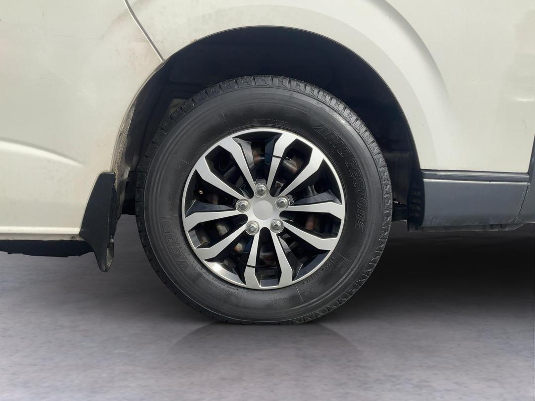Photo '9' of Toyota Hiace