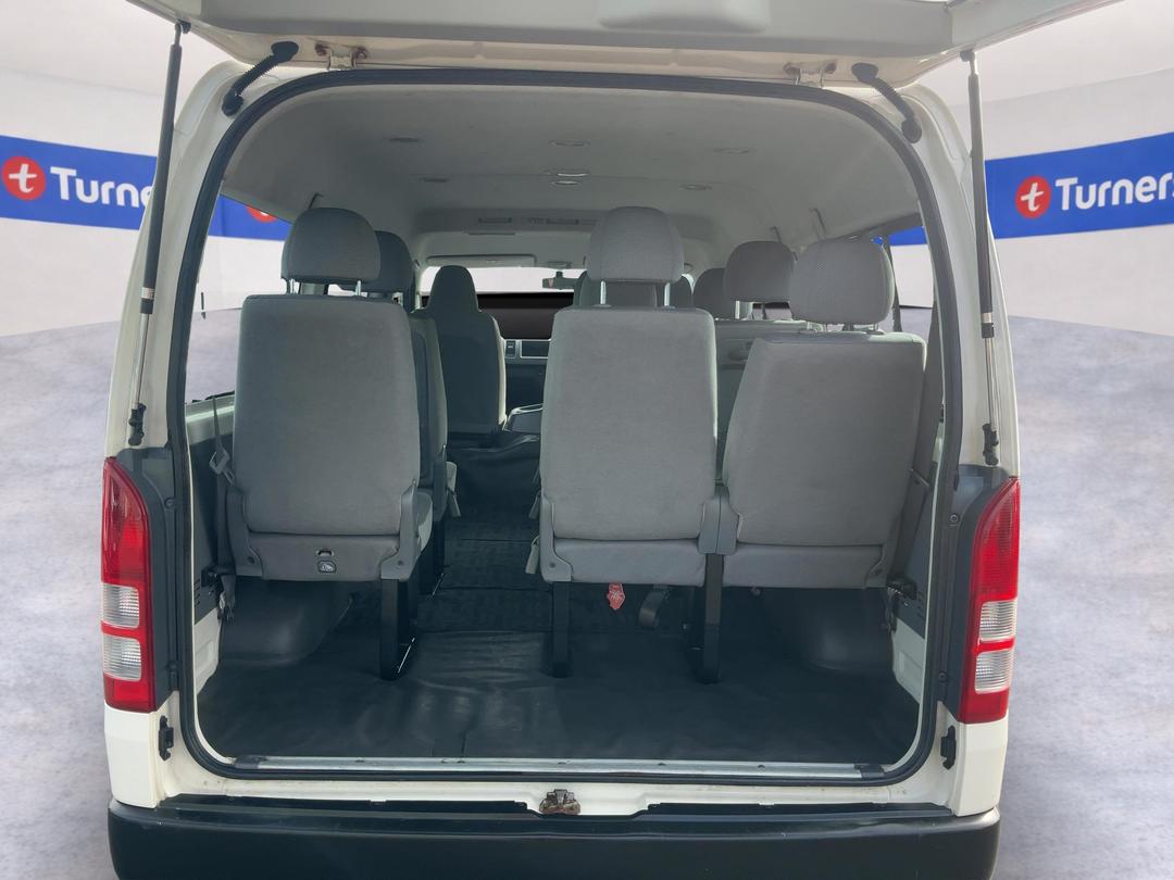Photo '14' of Toyota Hiace