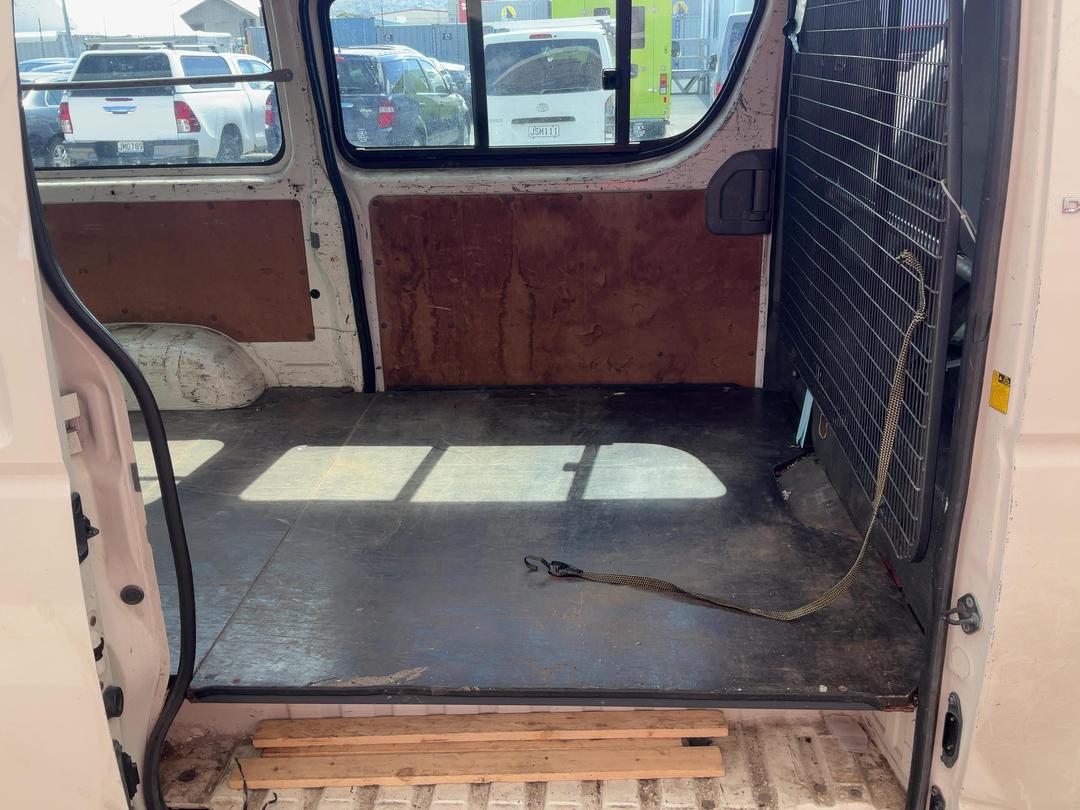 Photo '18' of Toyota Hiace Tdzl Photo '18' of Toyota Hiace Tdzl