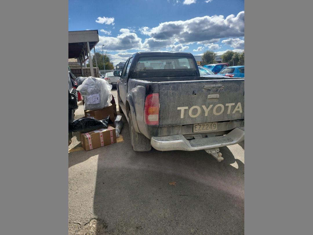 Photo '7' of Toyota Hilux TD SR5 DCU Photo '7' of Toyota Hilux TD SR5 DCU