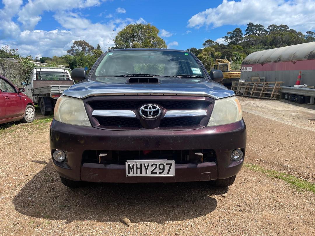 Photo '2' of Toyota Hilux TD D/C