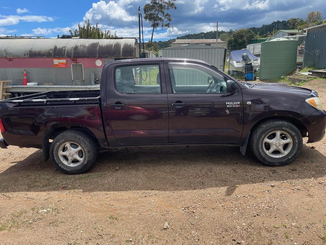 Photo '3' of Toyota Hilux TD D/C
