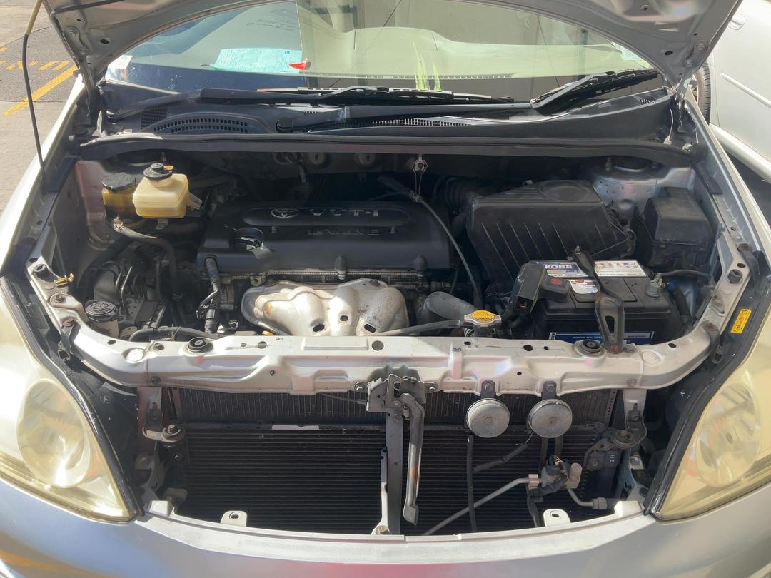 Photo '21' of Toyota Ipsum