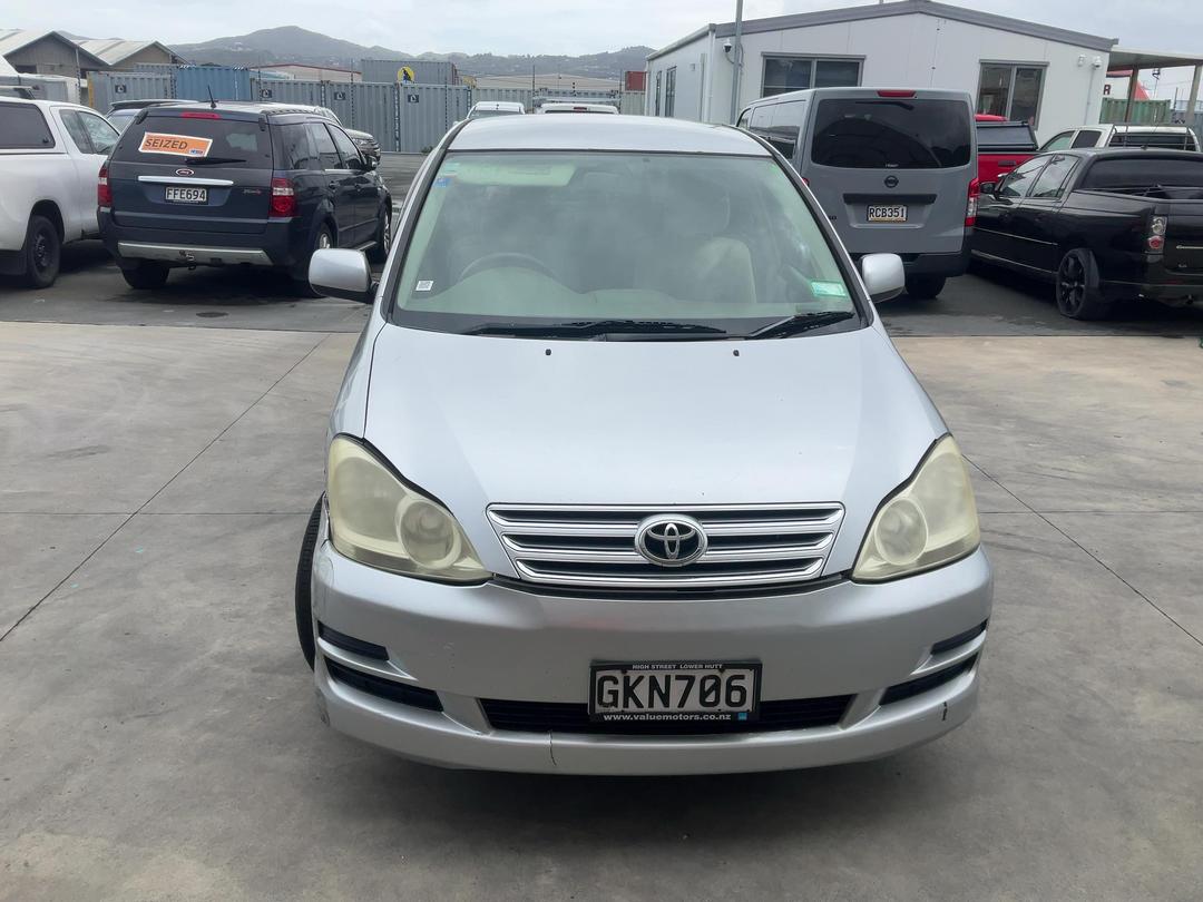 Photo '3' of Toyota Ipsum Photo '3' of Toyota Ipsum