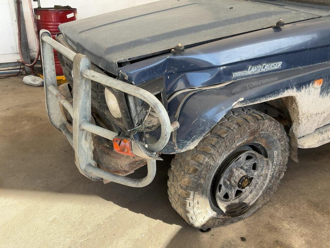 Photo '2' of Toyota Landcruiser C/C WGN3