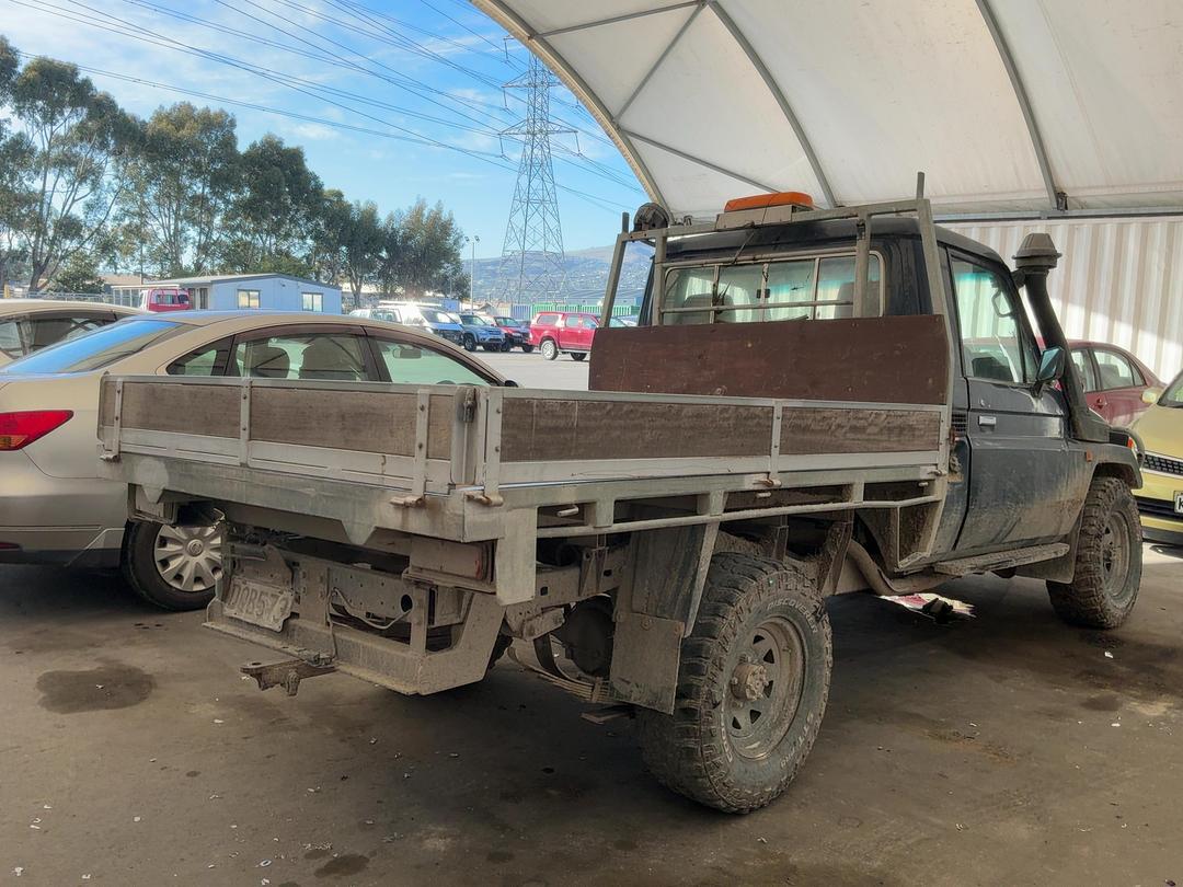 Photo '6' of Toyota Landcruiser C/C WGN3