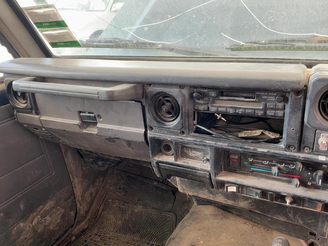 Photo '19' of Toyota Landcruiser C/C WGN3