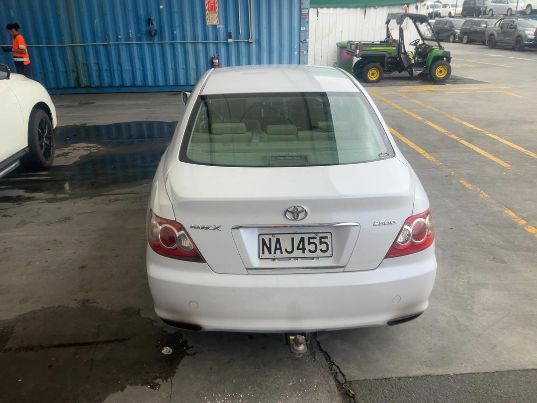 Photo '10' of Toyota Markx