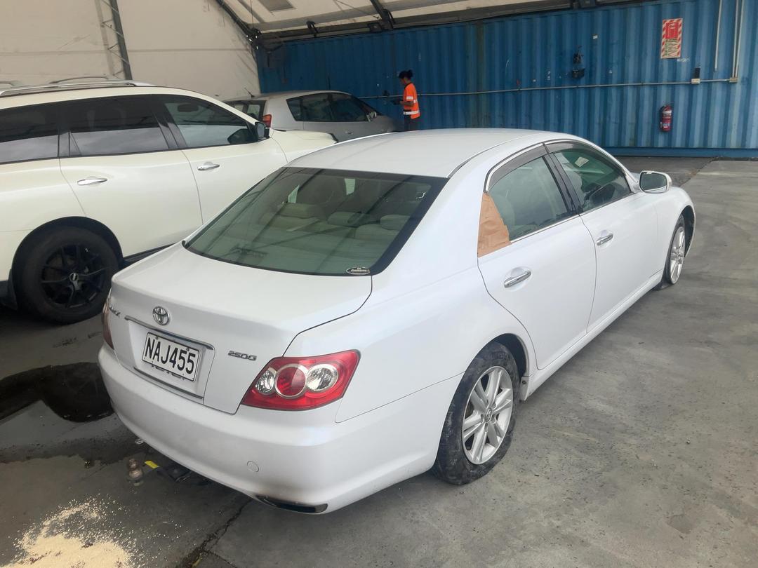 Photo '11' of Toyota Markx