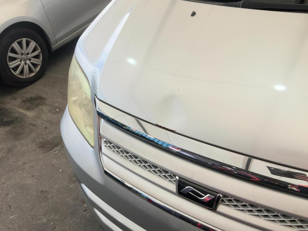 Photo '5' of Toyota Noah Photo '5' of Toyota Noah