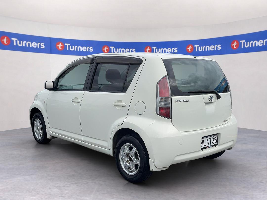 Photo '5' of Toyota Passo