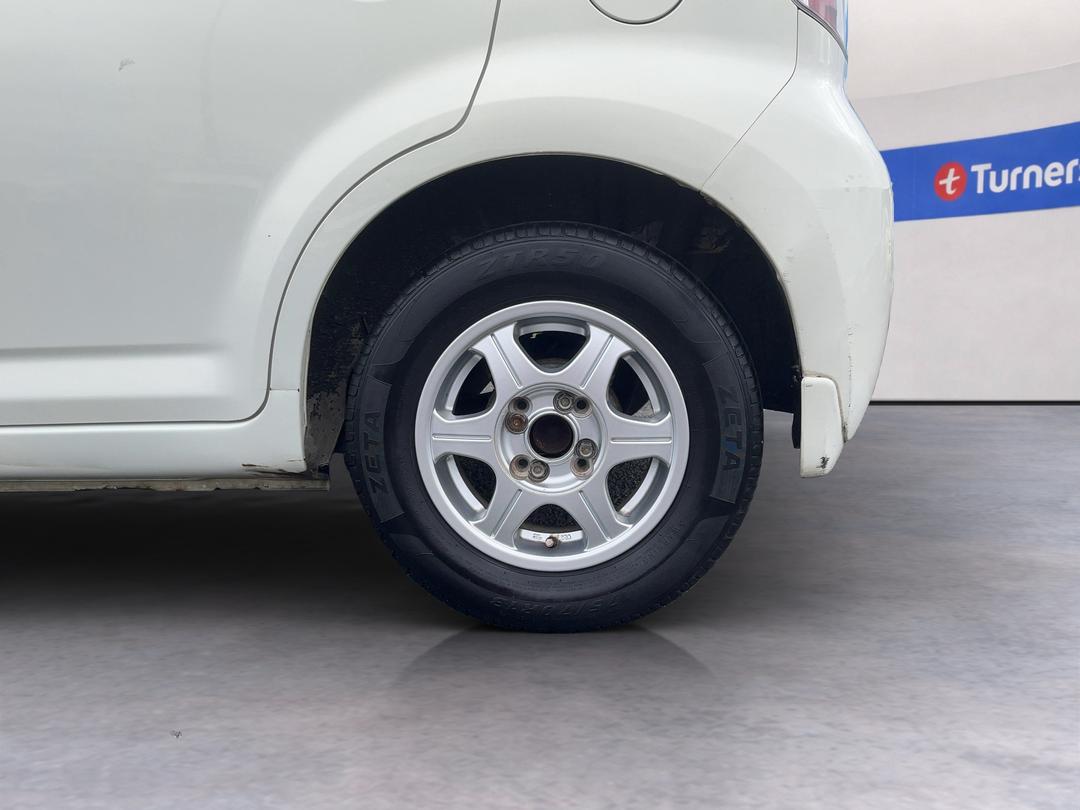 Photo '11' of Toyota Passo