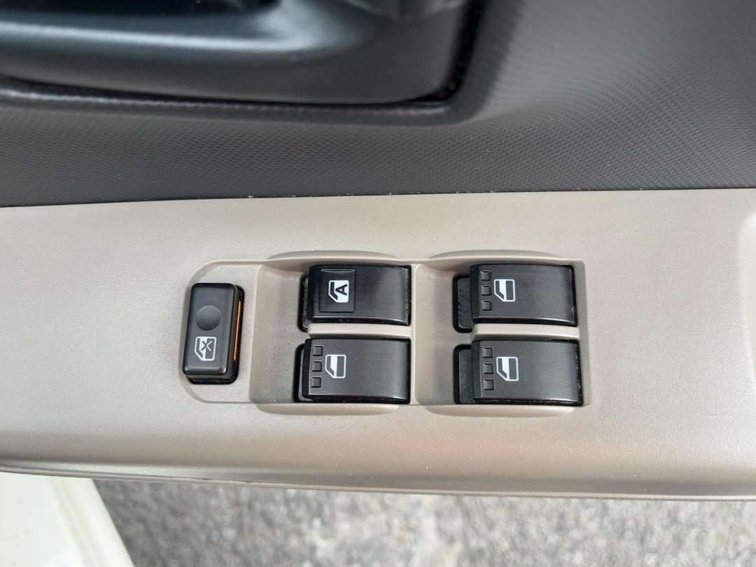 Photo '23' of Toyota Passo