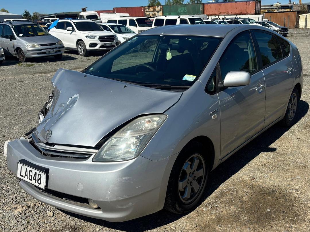 Photo '3' of Toyota Prius Photo '3' of Toyota Prius