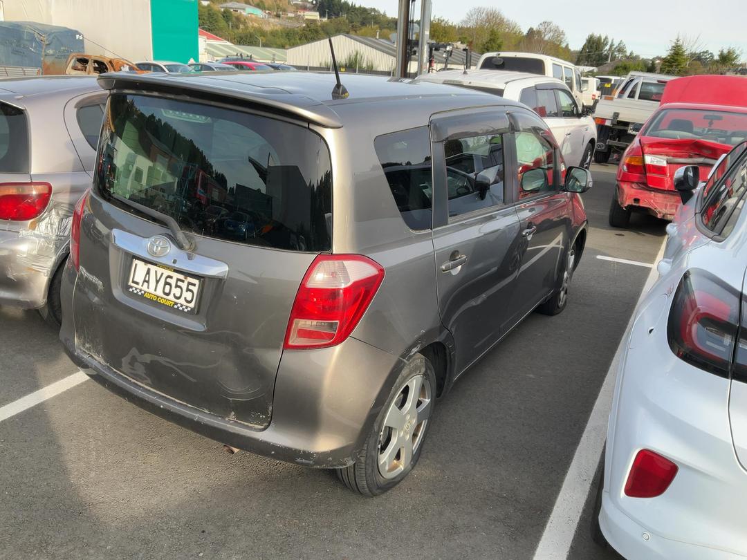 Photo '4' of Toyota Ractis