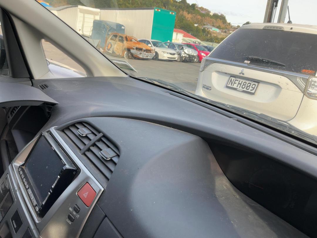 Photo '12' of Toyota Ractis