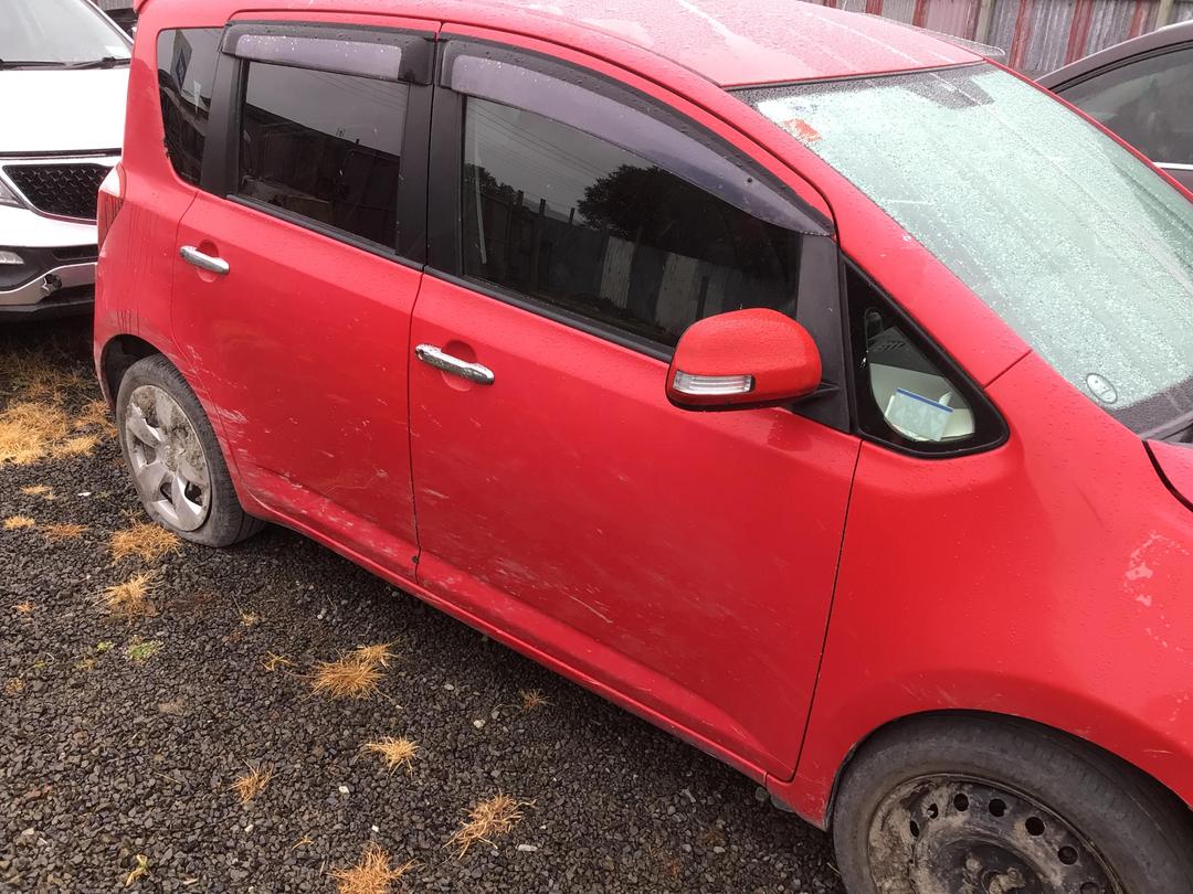 Photo '5' of Toyota Ractis