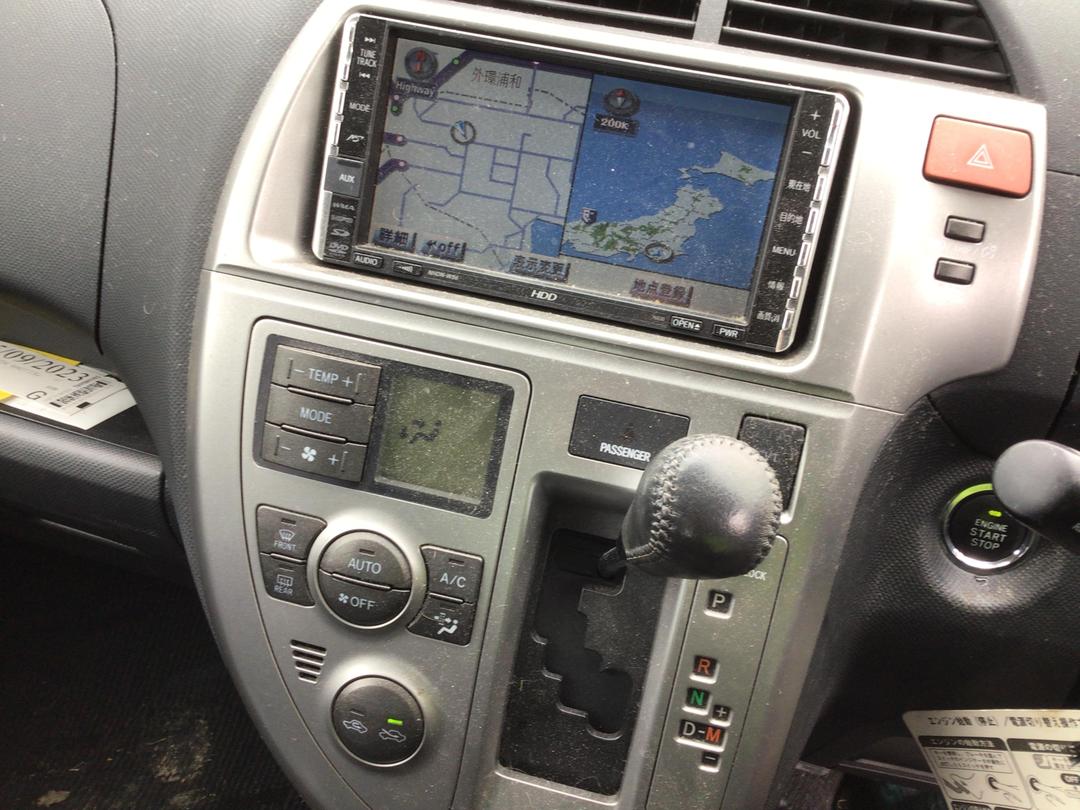 Photo '18' of Toyota Ractis